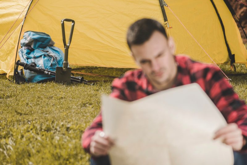 Ce rol joacă un tarp sau o prelată suplimentară în campingul de munte