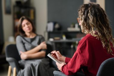 Cum poți construi o relație de încredere cu terapeutul tău?